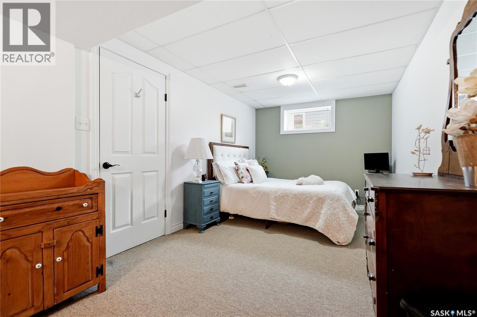 328 Carleton DRIVE — photo 35