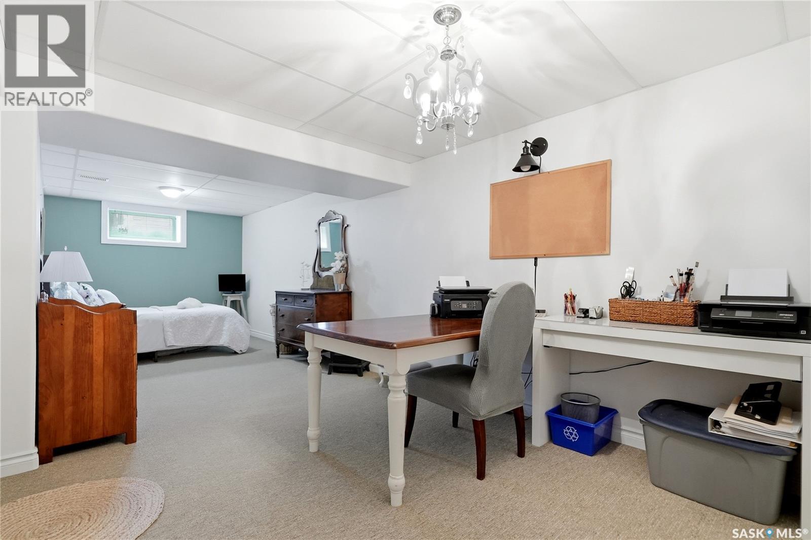 328 Carleton DRIVE — photo 38