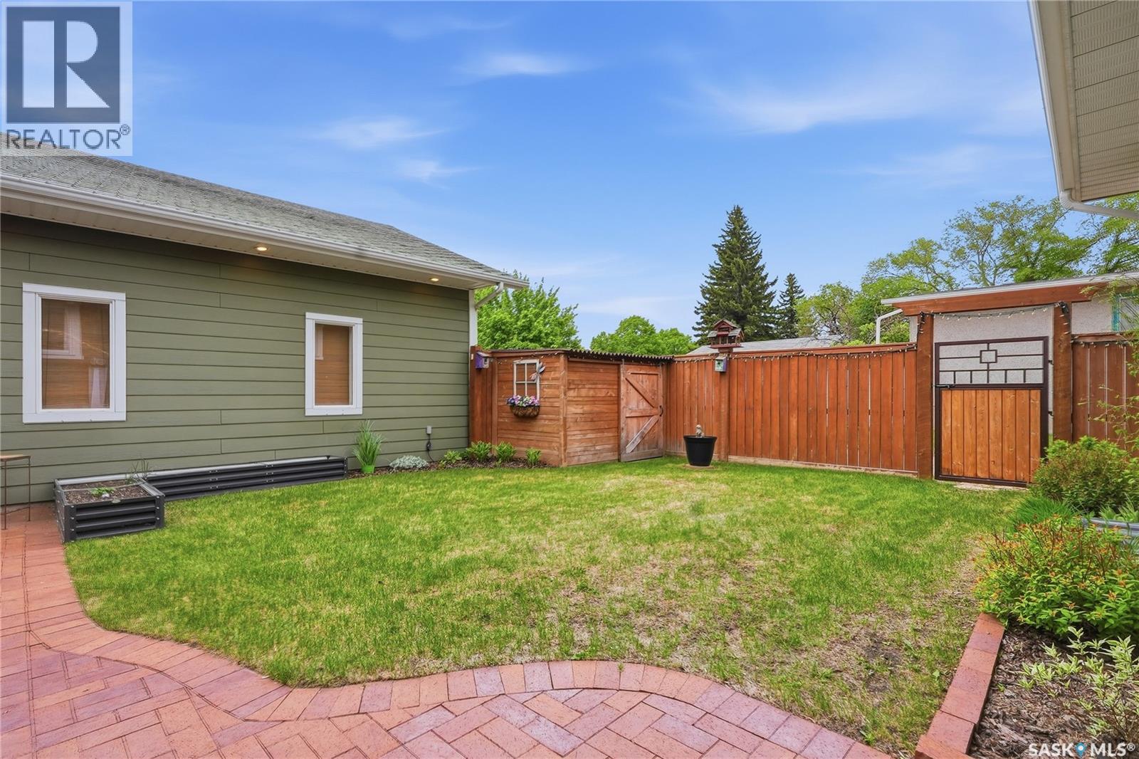 328 Carleton DRIVE — photo 46