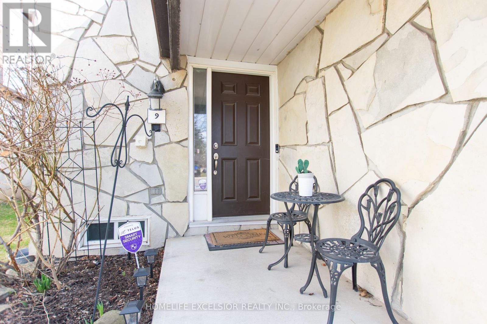 #9 2200 GLENWOOD SCHOOL DRIVE - 4