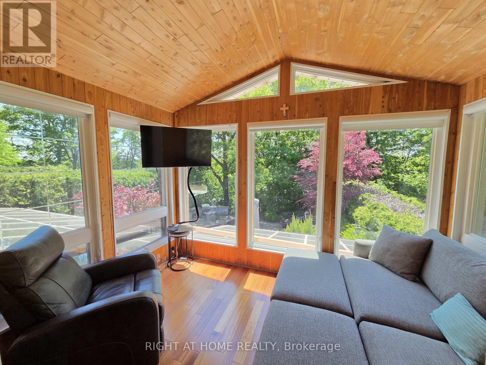 2428 OLD CARRIAGE ROAD - 26