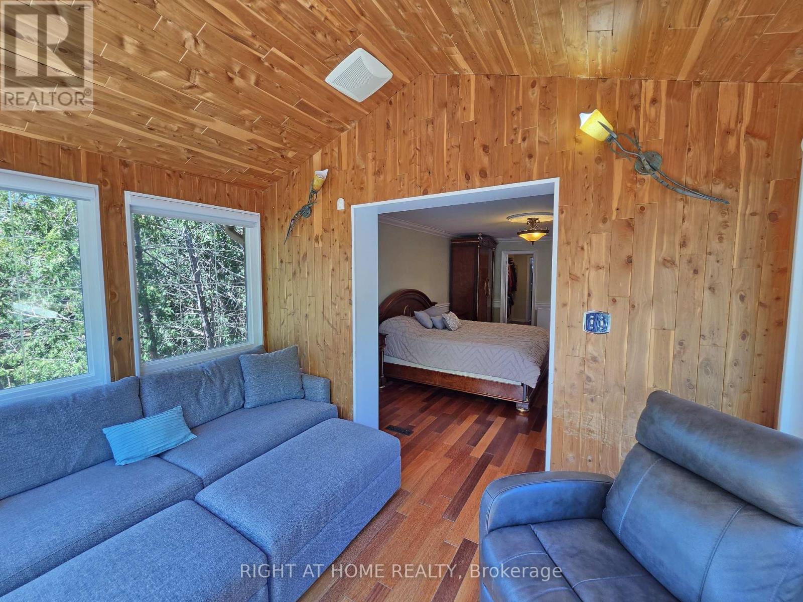 2428 OLD CARRIAGE ROAD - 27