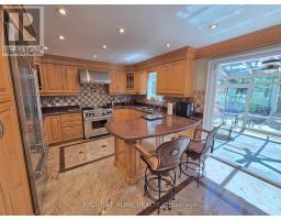 2428 Old Carriage Road, Mississauga, ON L5C3G4 Photo 20