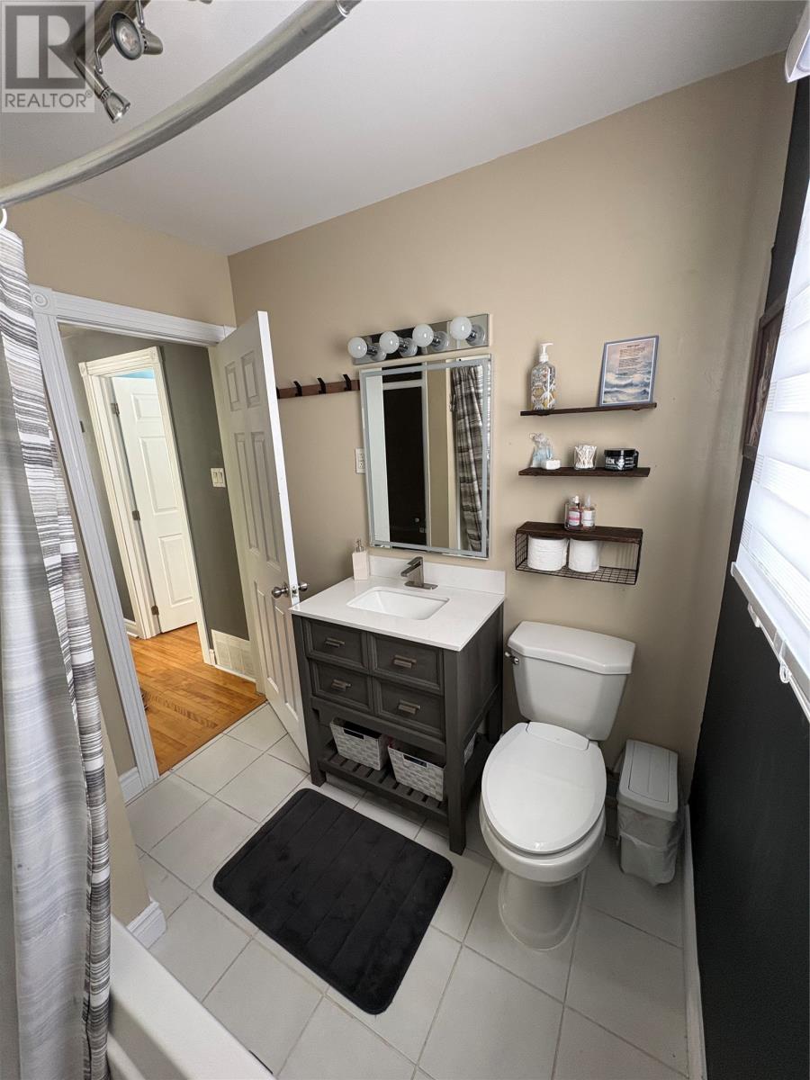 305 Gilbert Avenue - 15
