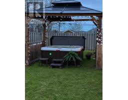 305 Gilbert Avenue thumbnail 18