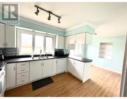 305 Gilbert Avenue thumbnail 3