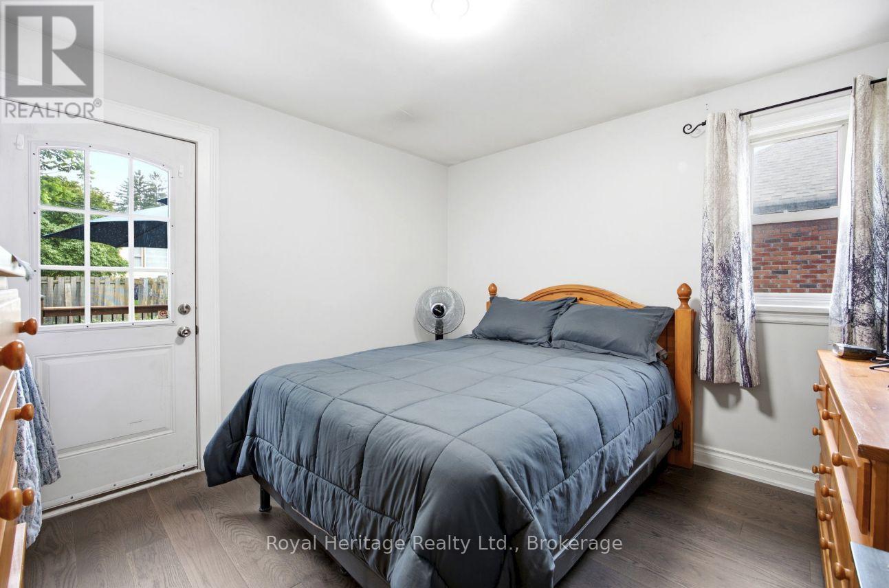 96 OAKES AVENUE - 12