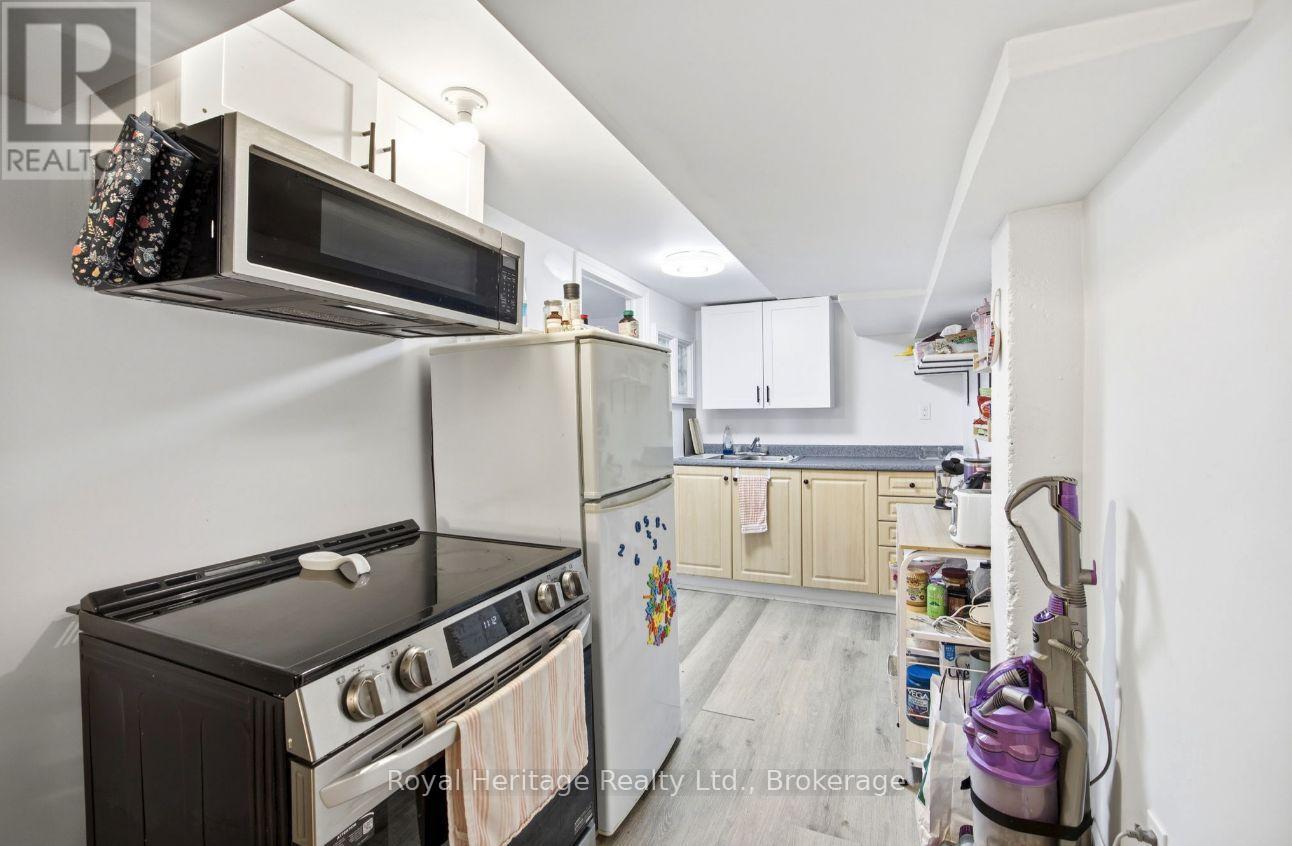 96 OAKES AVENUE - 22