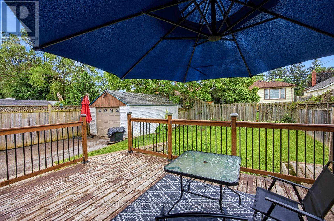 96 OAKES AVENUE - 34