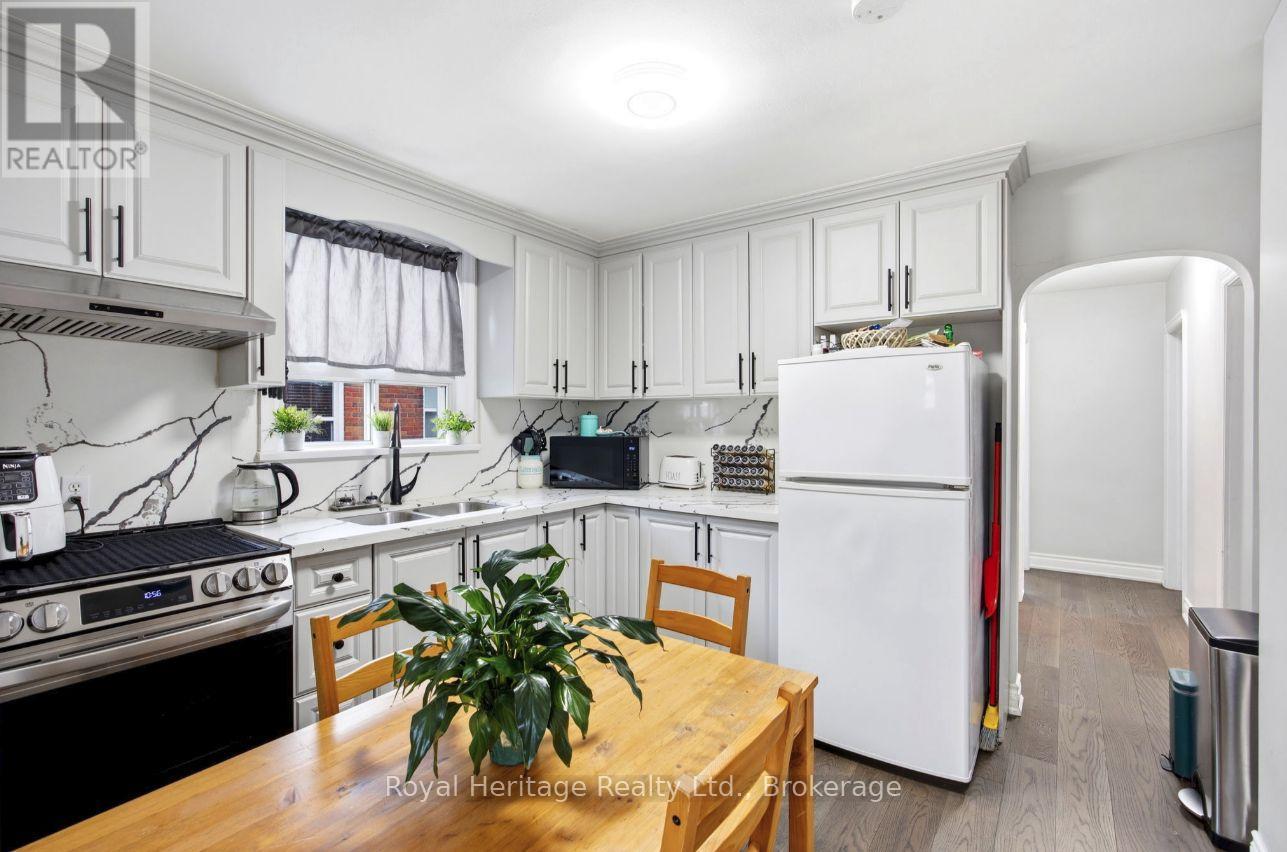 96 OAKES AVENUE - 8