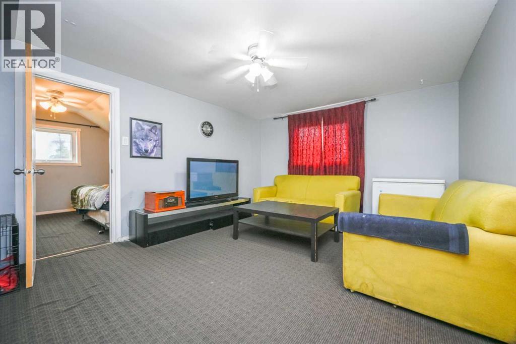 10112 104 Avenue SW — photo 7
