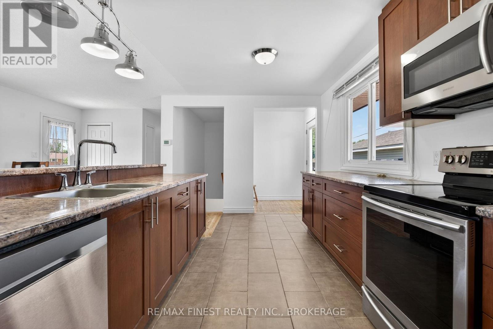 27 ASBURY ROAD - 12