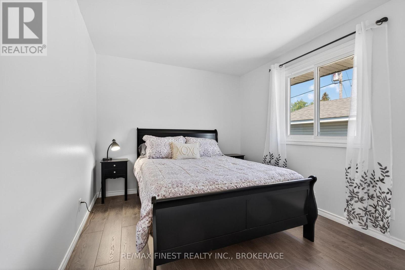 27 ASBURY ROAD - 15