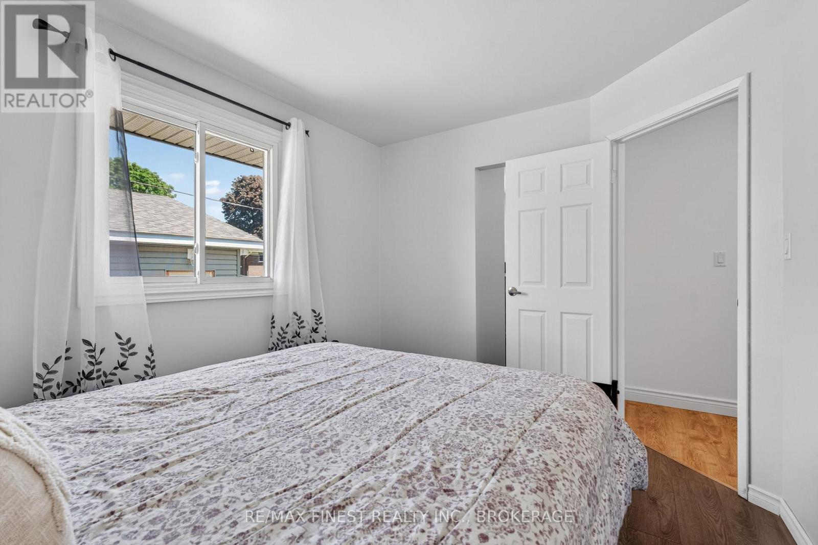 27 ASBURY ROAD - 16