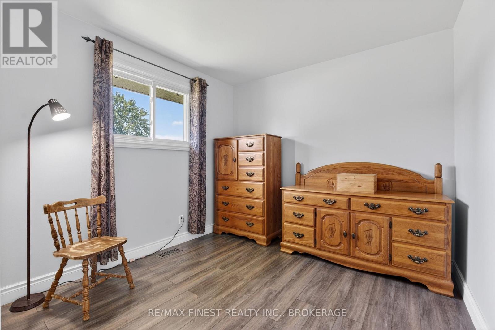 27 ASBURY ROAD - 19