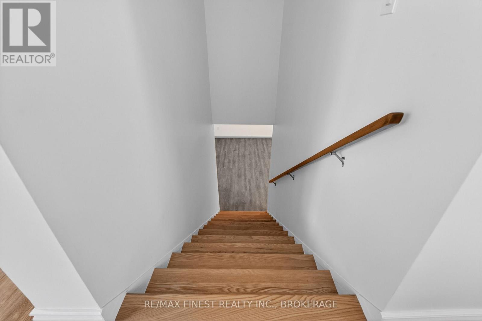 27 ASBURY ROAD - 20