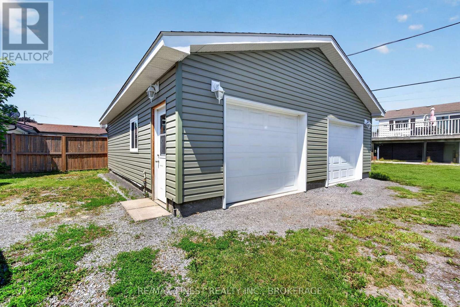 27 ASBURY ROAD - 34