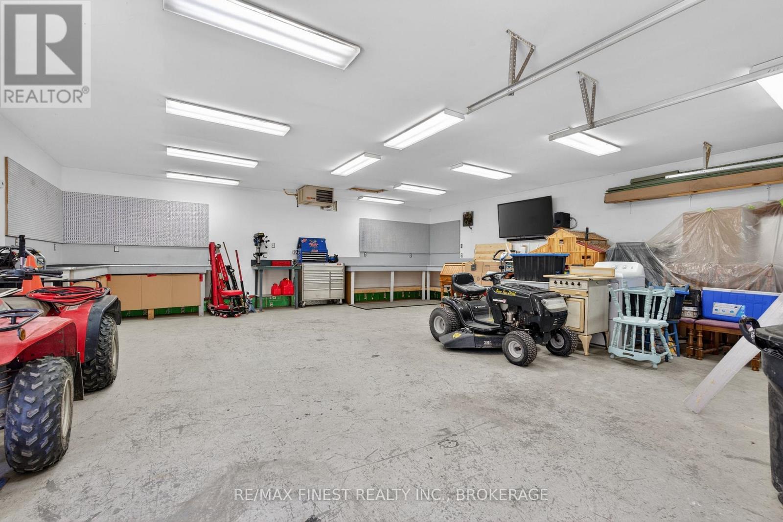 27 ASBURY ROAD - 36