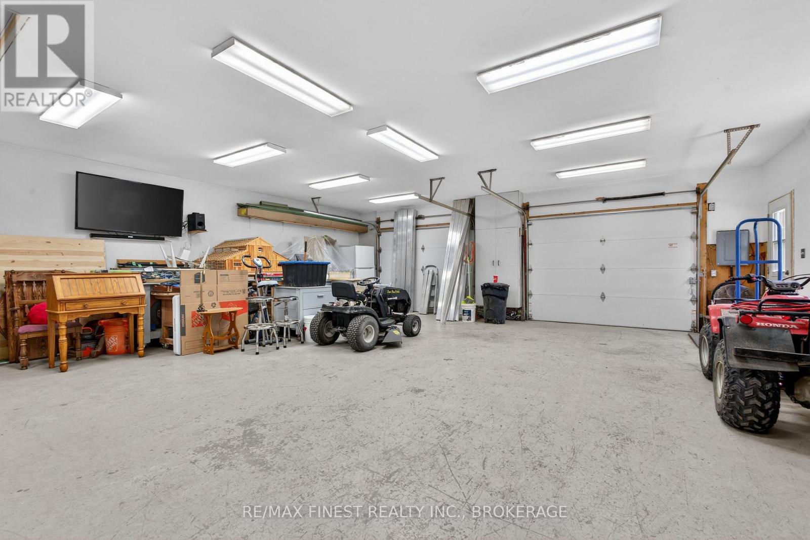 27 ASBURY ROAD - 37