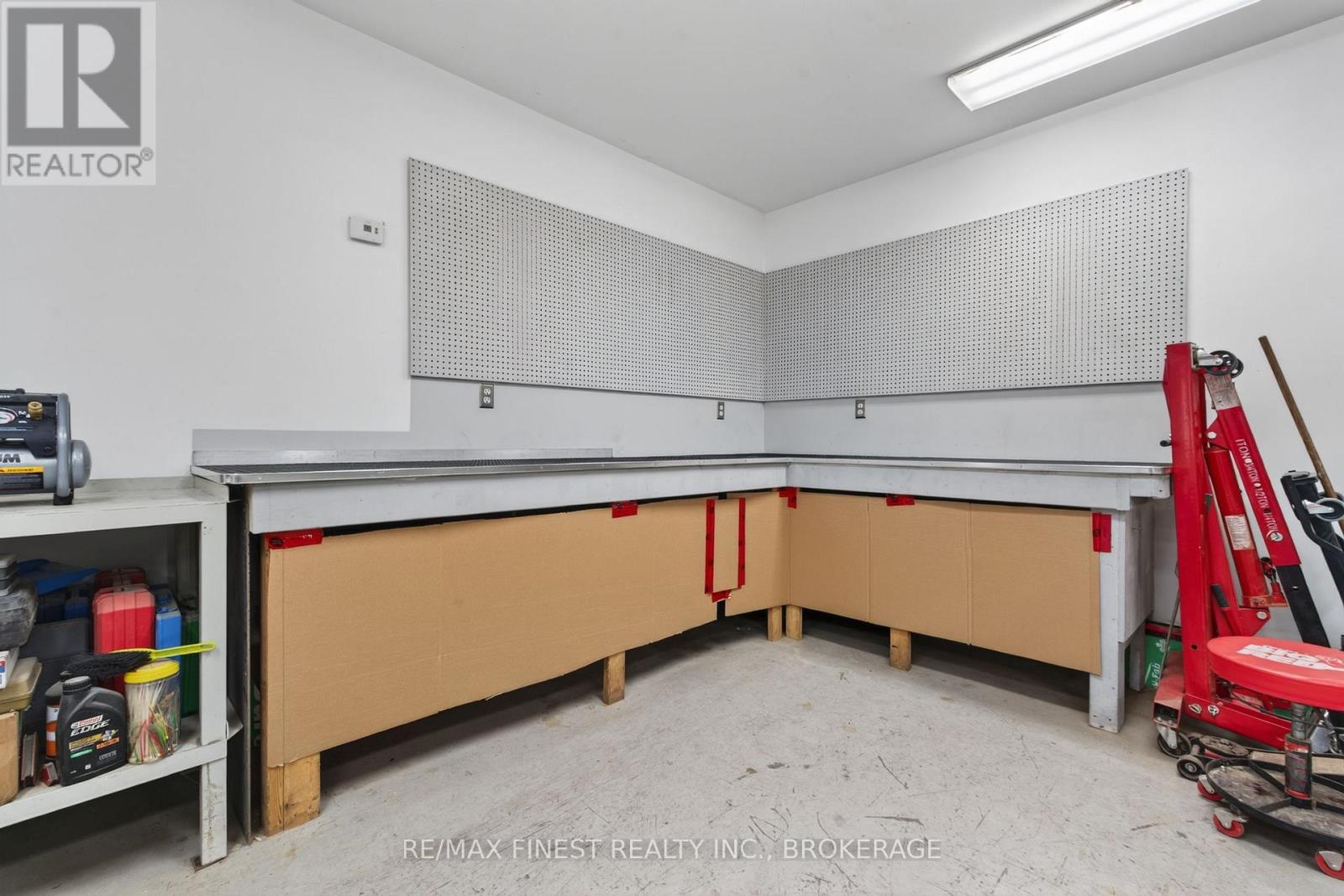 27 ASBURY ROAD - 38