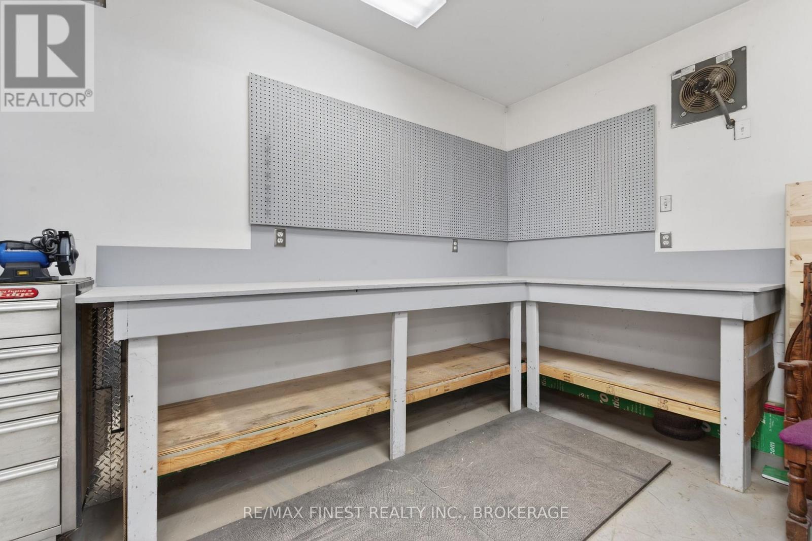 27 ASBURY ROAD - 39