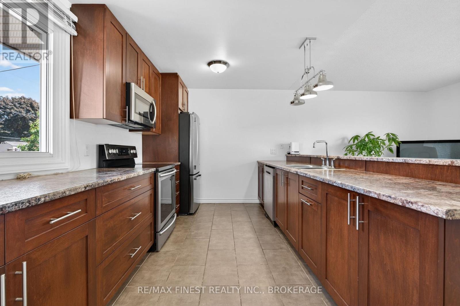 27 ASBURY ROAD - 9