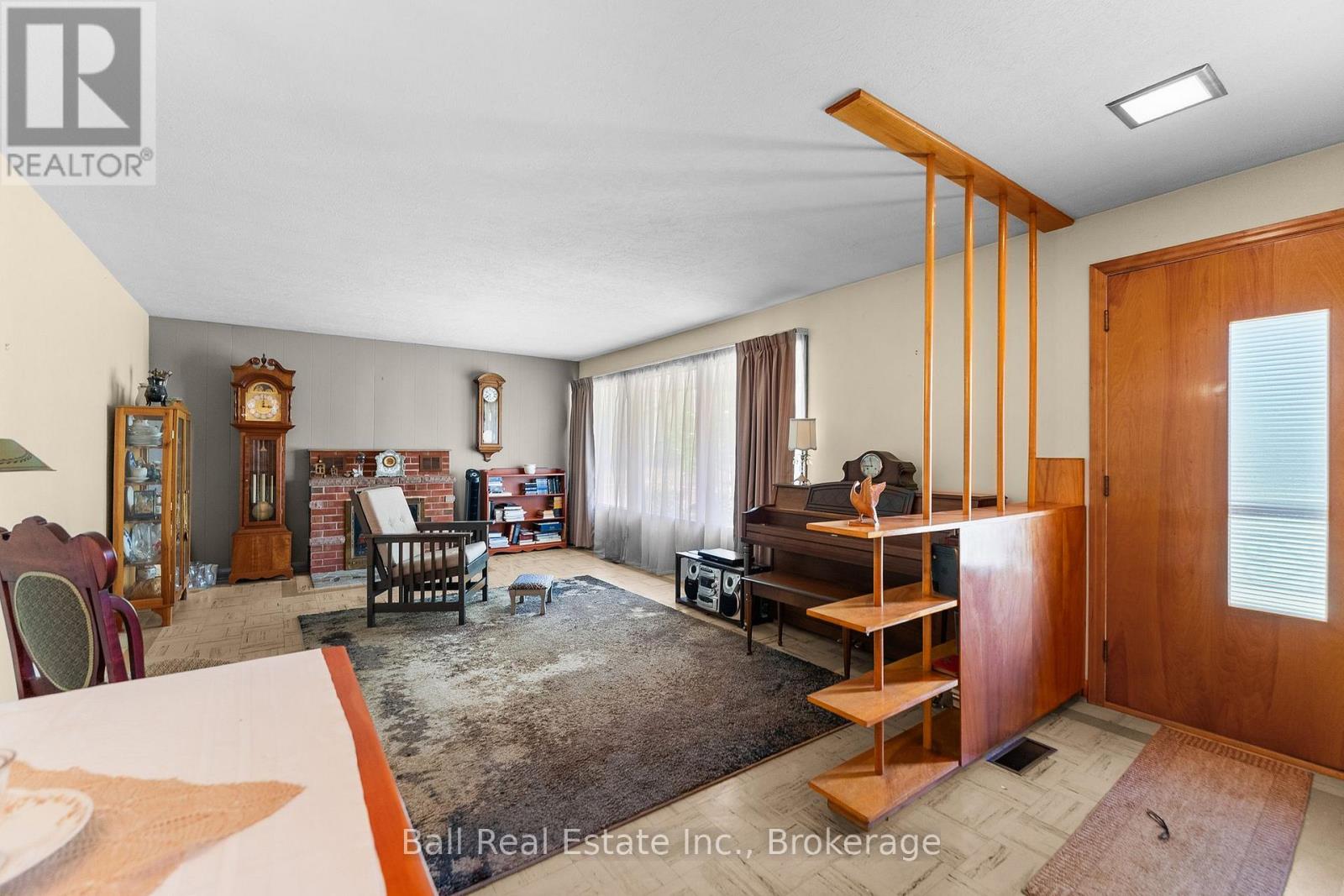 488 HASTINGS STREET N - 16