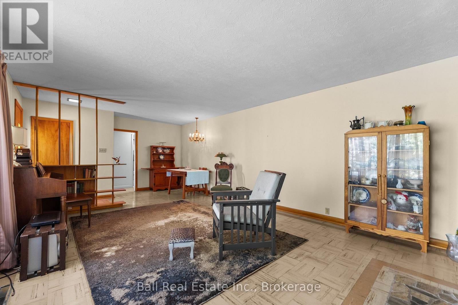 488 HASTINGS STREET N - 18