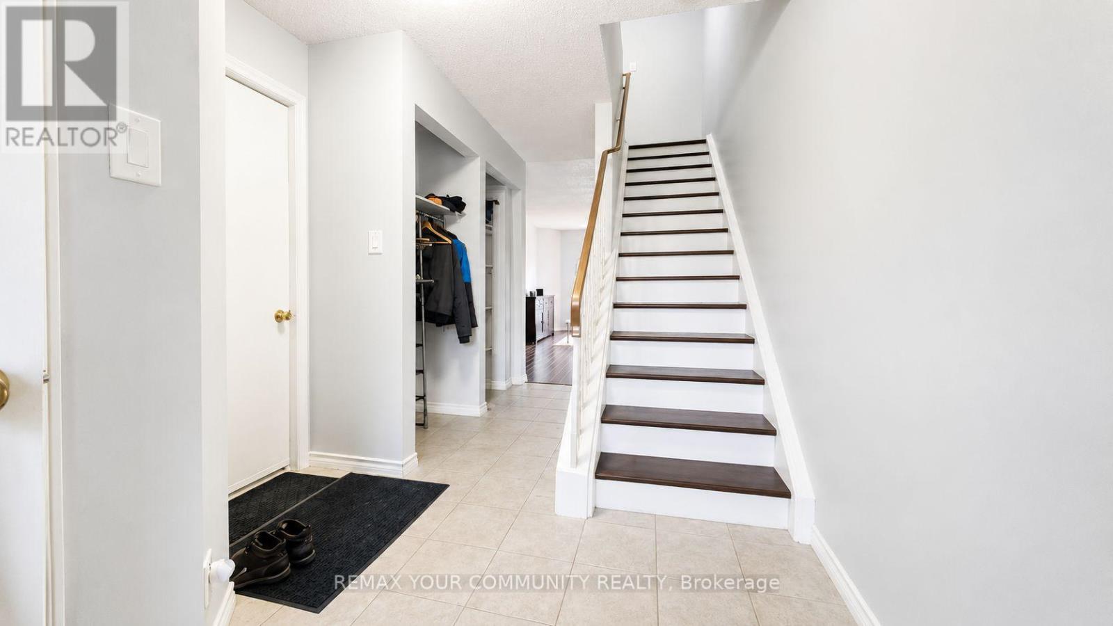 #19 210 HIGHLAND CRESCENT - 3