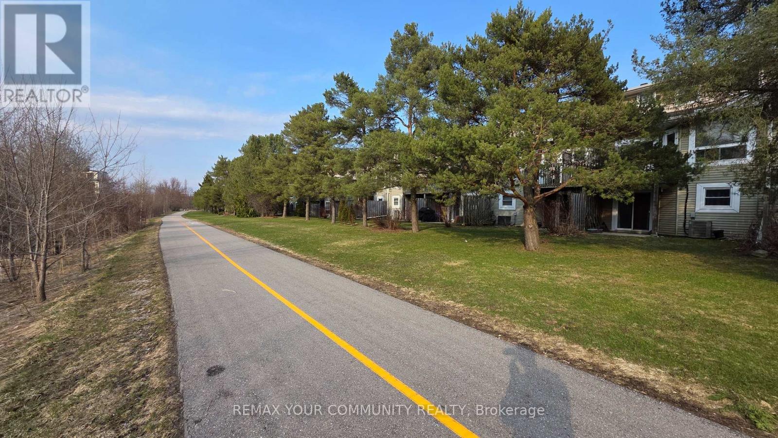 #19 210 HIGHLAND CRESCENT - 37
