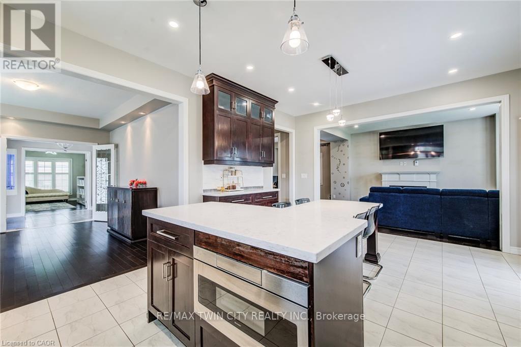 11 AITKEN COURT - 17