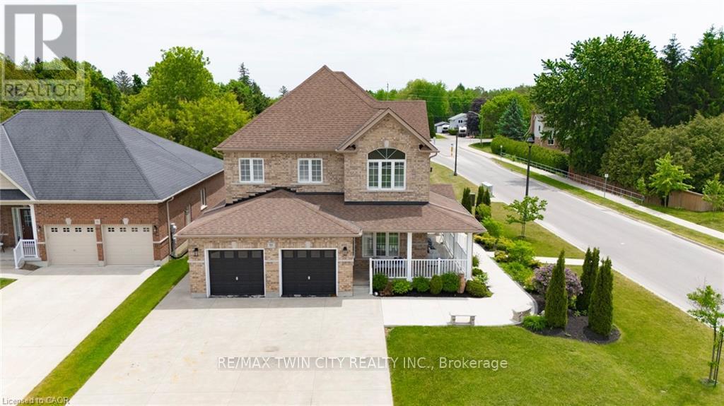 11 AITKEN COURT - 2