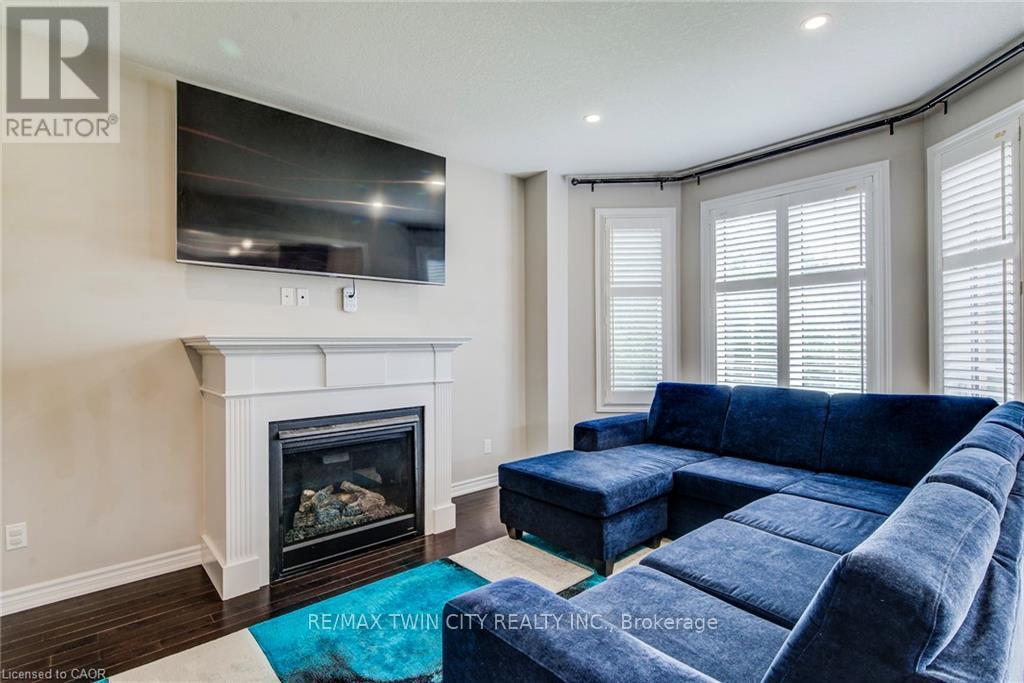 11 AITKEN COURT - 21