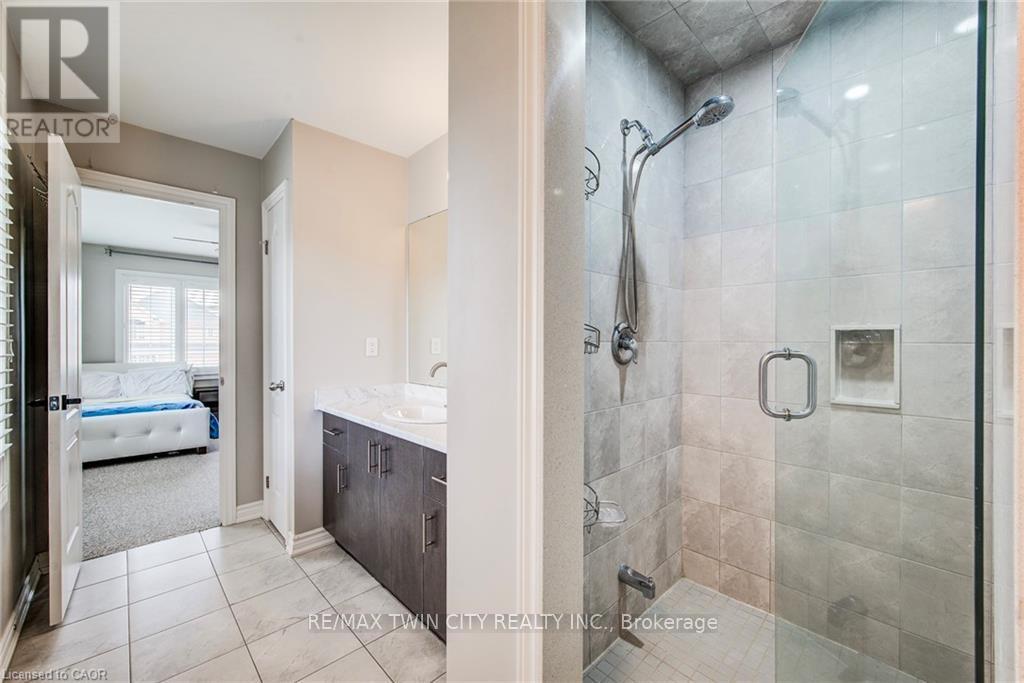 11 AITKEN COURT - 28