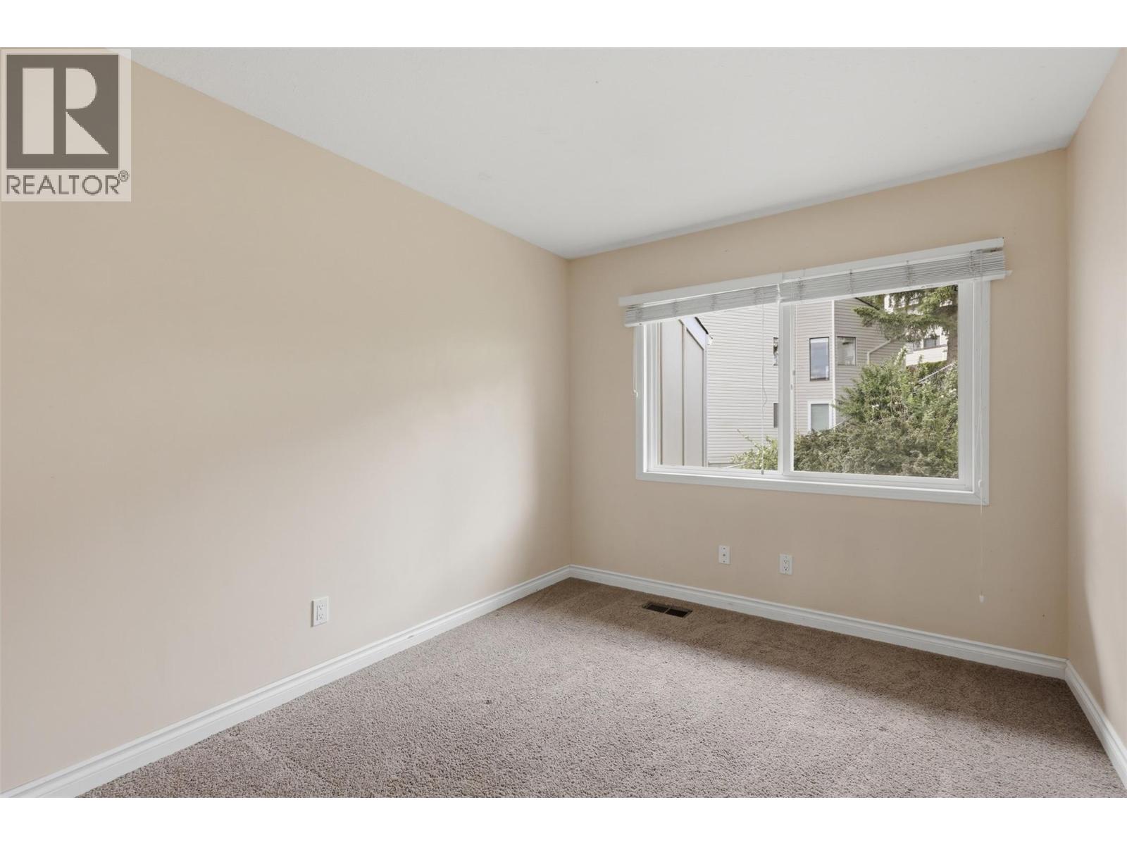 #12 1810 SPRINGHILL Drive - 30