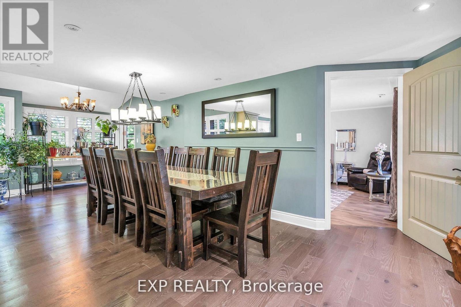 180 BROPHY'S LANE - 12