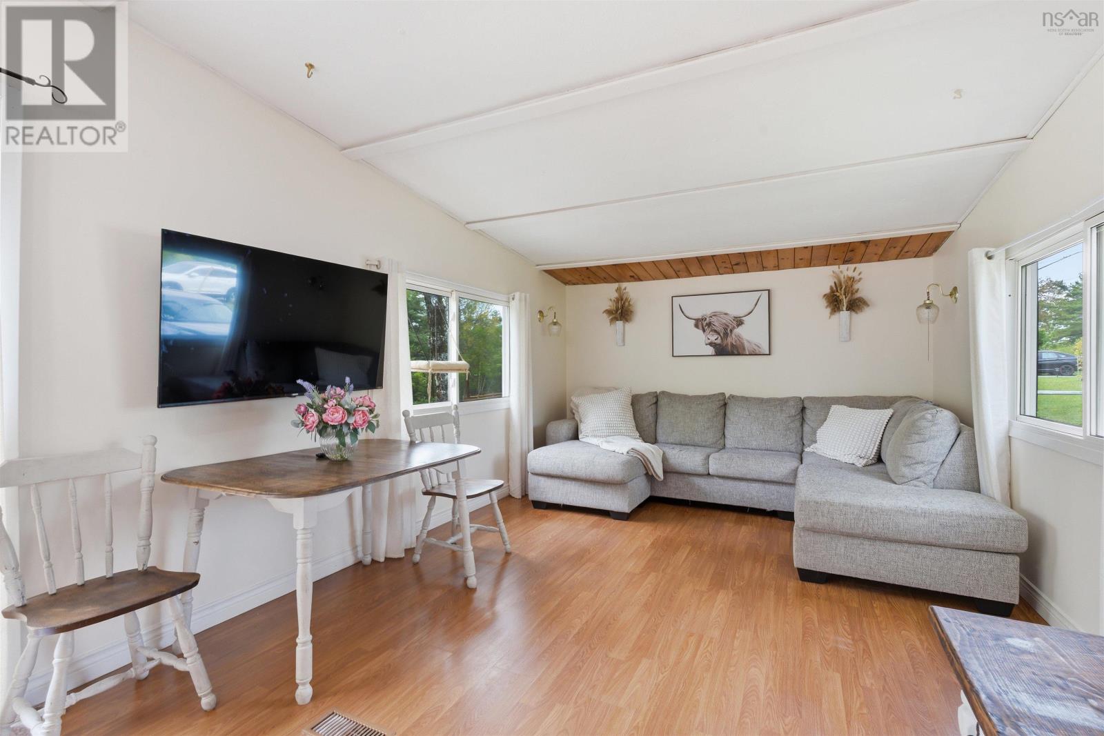 Property 31 of 36 of 42 Iseley Lane