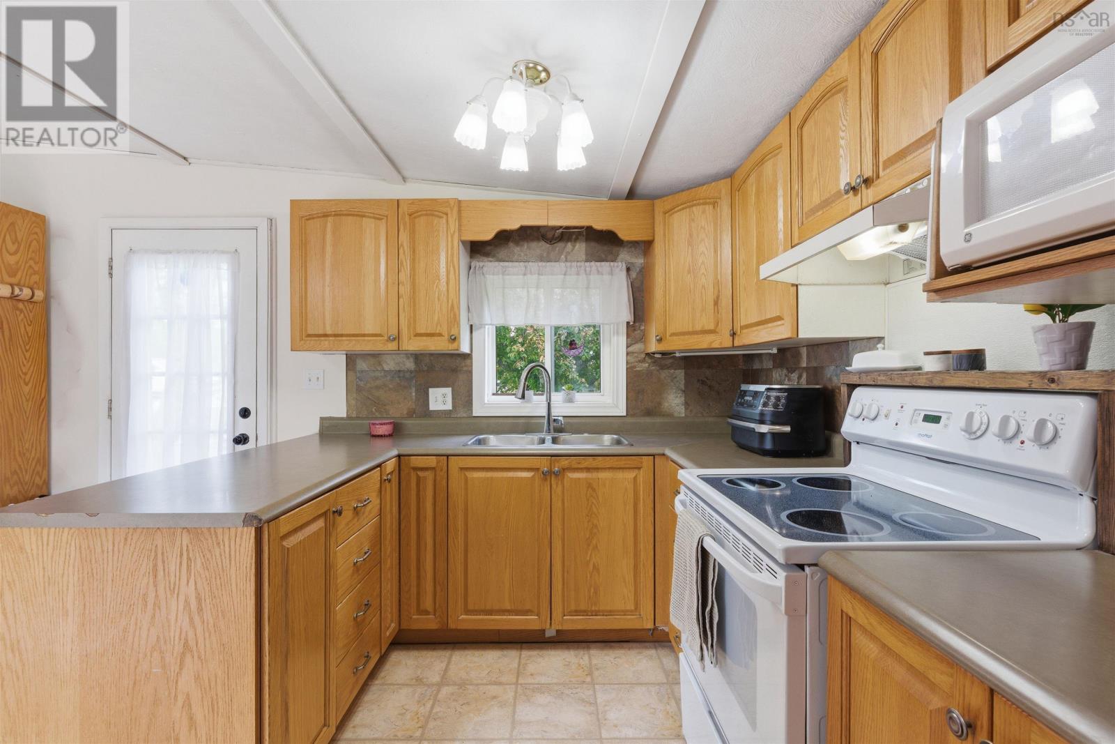 Property 34 of 36 of 42 Iseley Lane