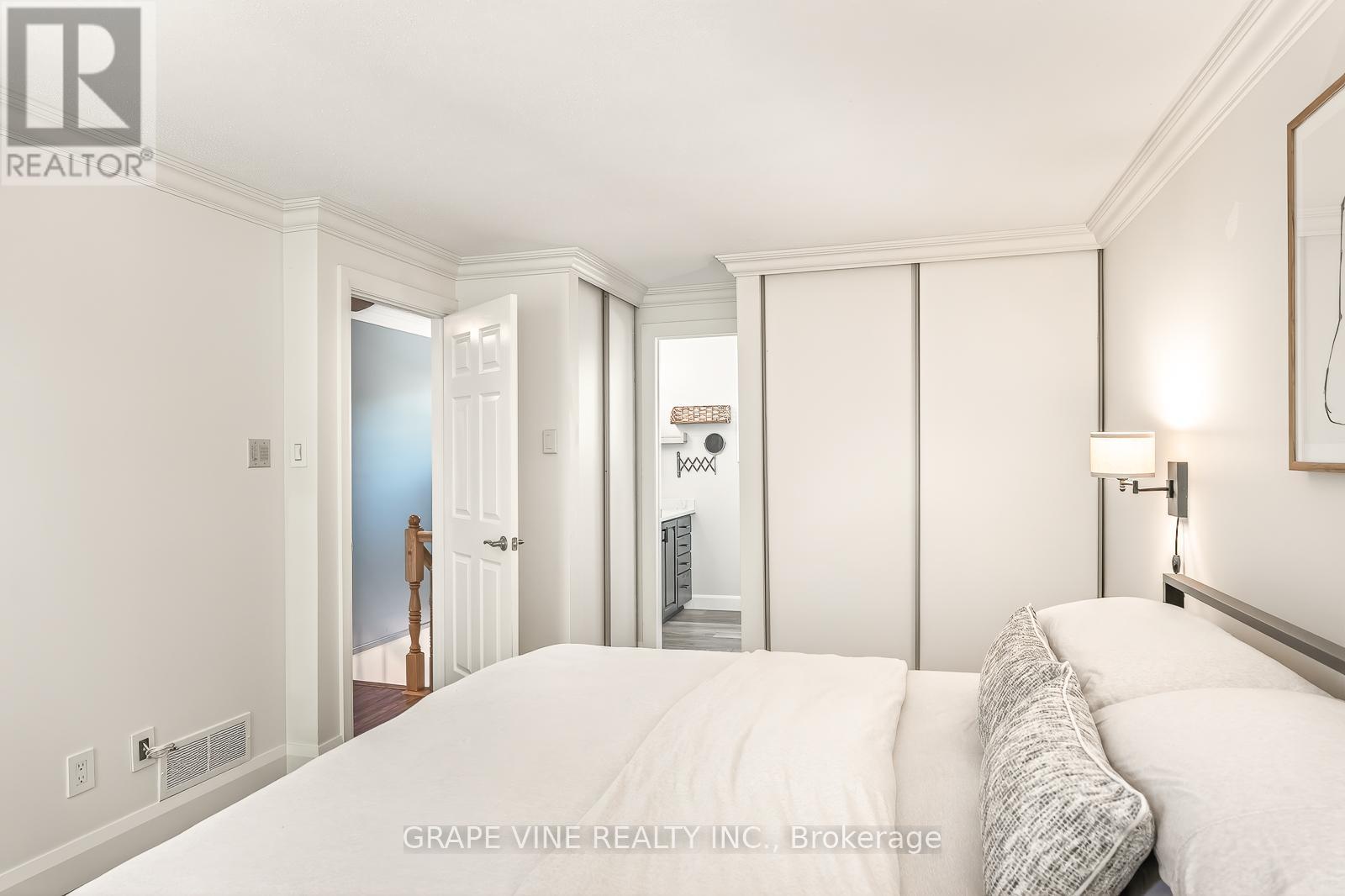 3 Bed, 4 Bath House for Sale in Ottawa – 79 HOMESTEAD STREET, Ottawa – MLS# X13433866 - Image 15