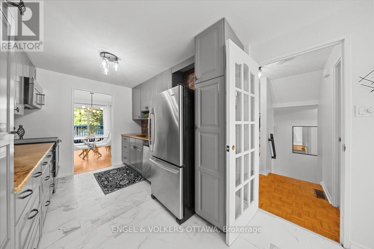34 VIEWPOINTE PRIVATE - 12