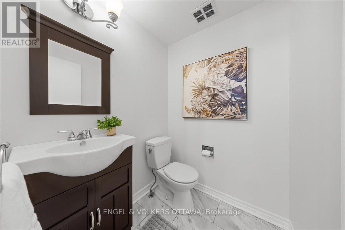 34 VIEWPOINTE PRIVATE - 14