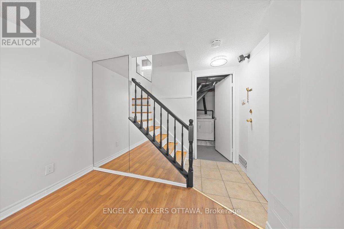 34 VIEWPOINTE PRIVATE - 20