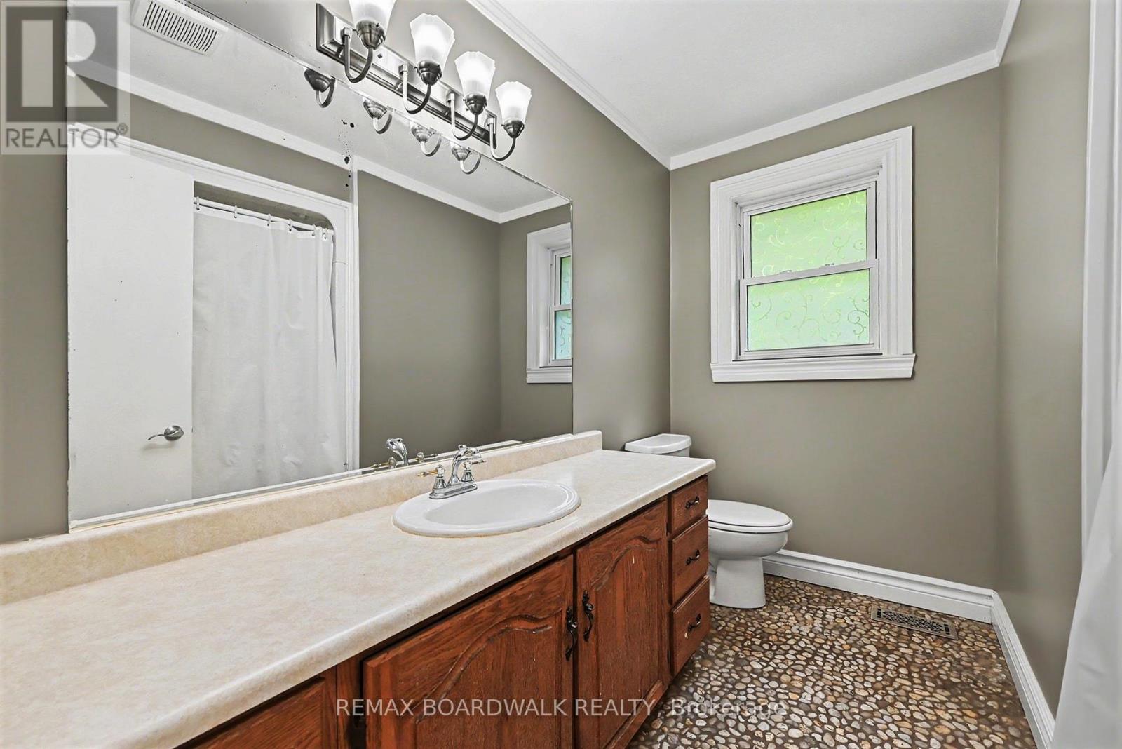 3260 TOLMIES CORNERS ROAD - 16