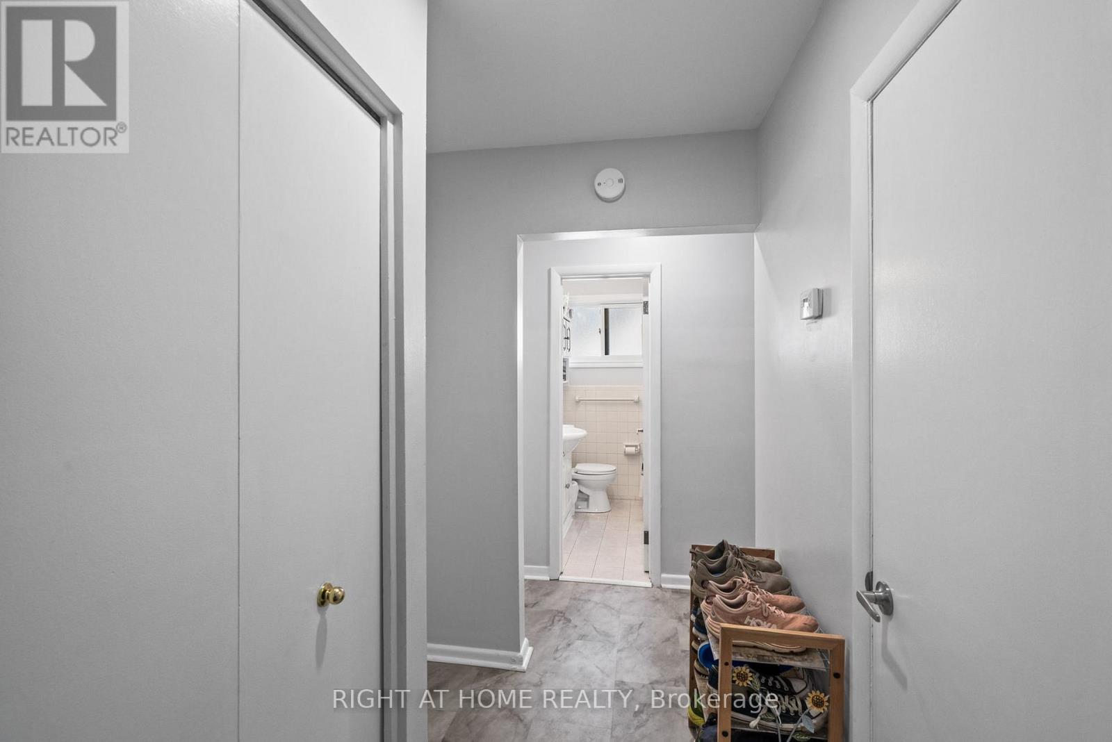 Main level unit apt 2