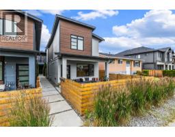 2 771 Raymer Avenue, Kelowna