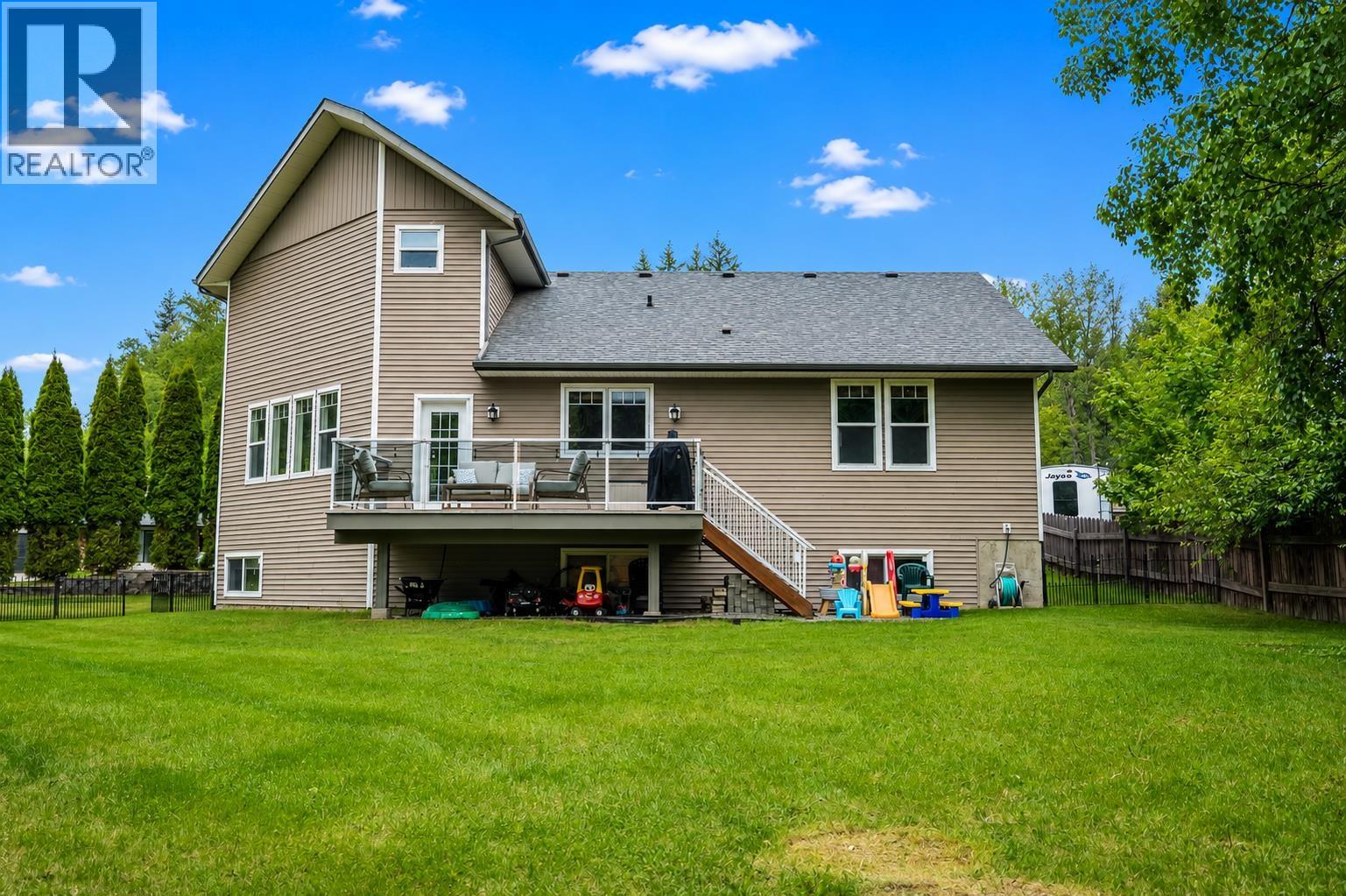 3016 RIDGEVIEW DRIVE - 32