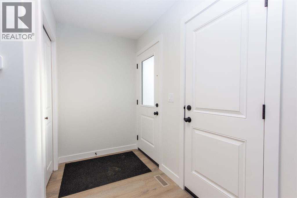 4430 53 Street - 6