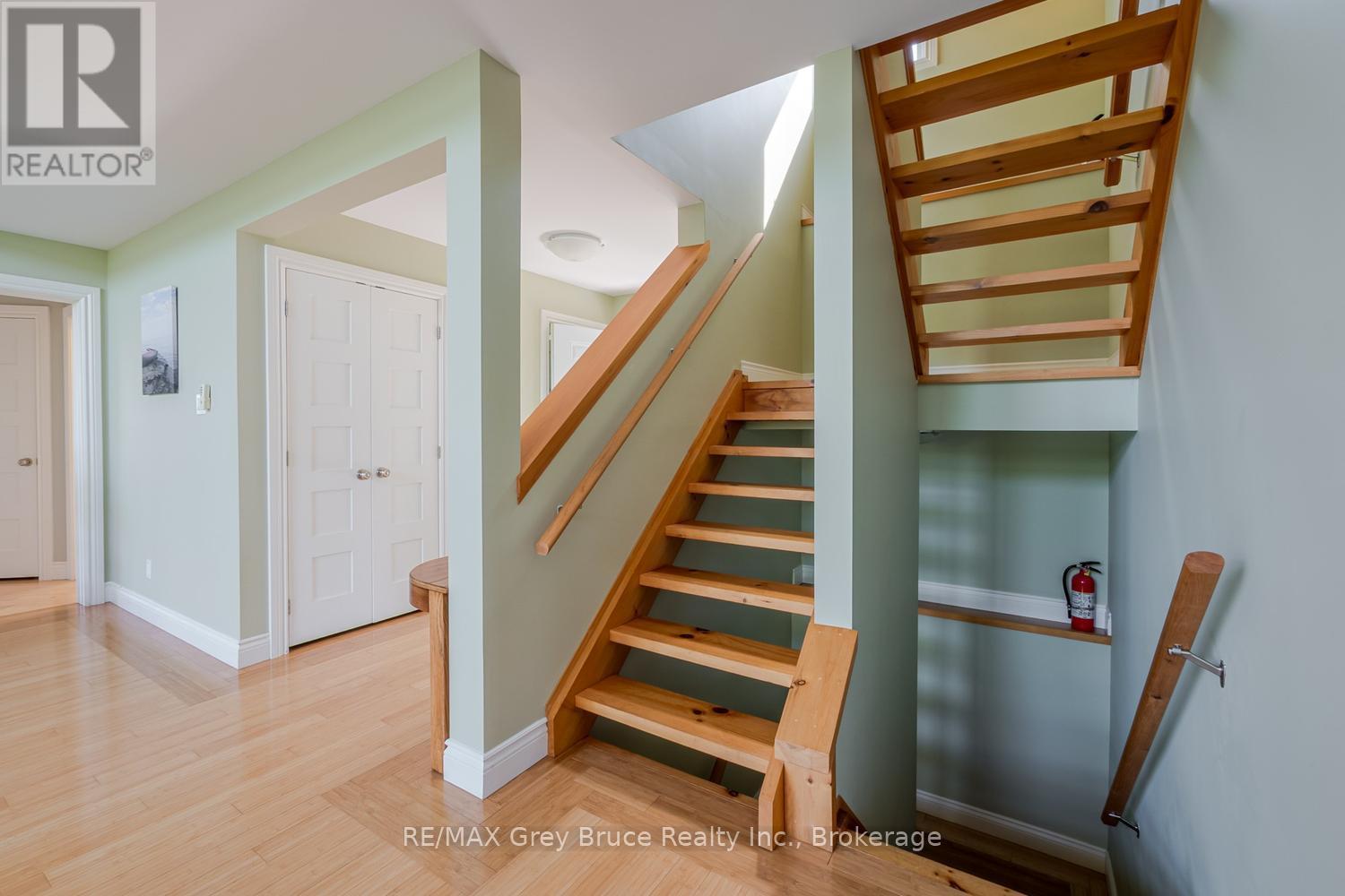 37 PARADISE DRIVE - 28