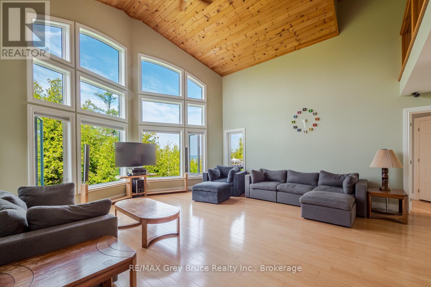 37 PARADISE DRIVE - 5