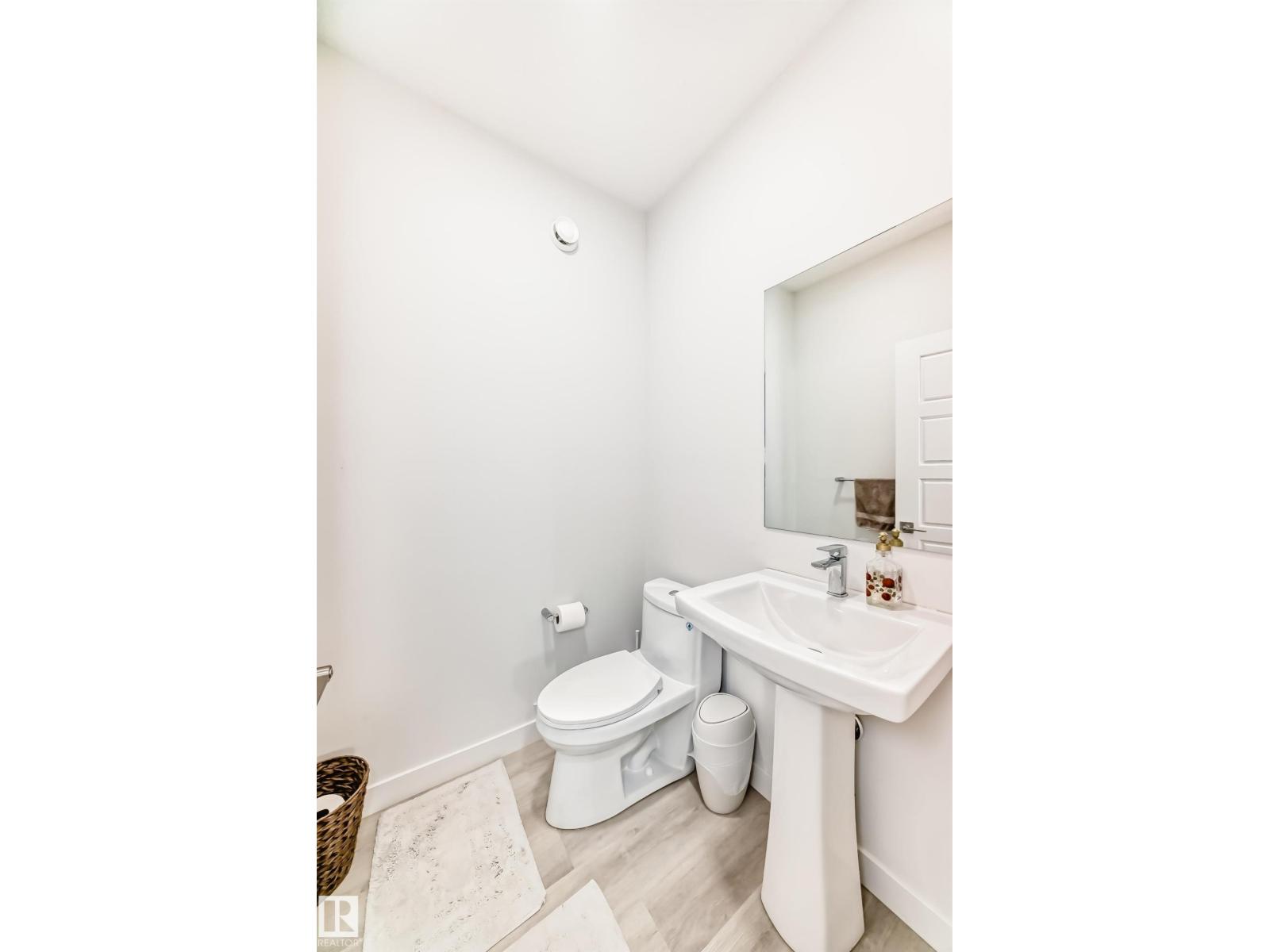 9020 183 AV NW - 13